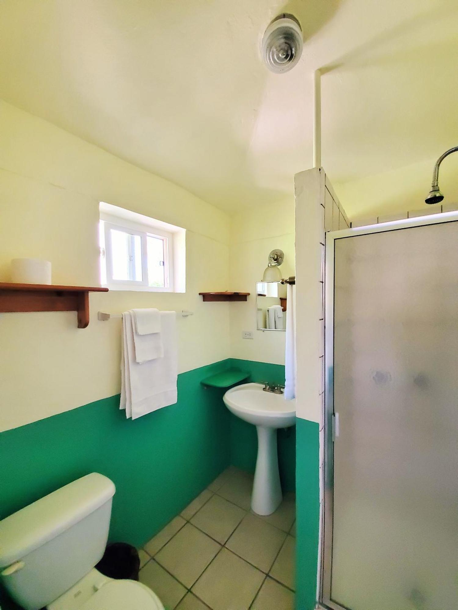 Coco Cabanas And Casitas Vacation Rentals لوريتو الغرفة الصورة